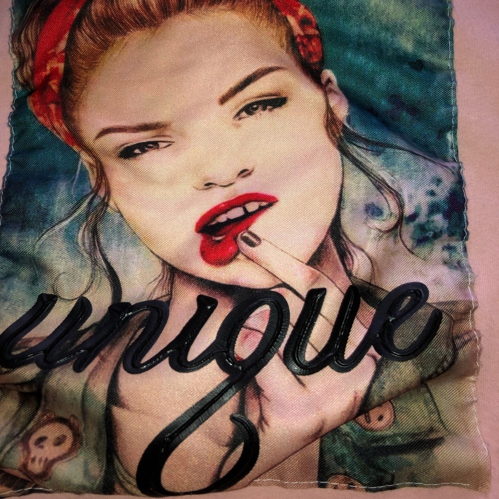 Plus size crop top
